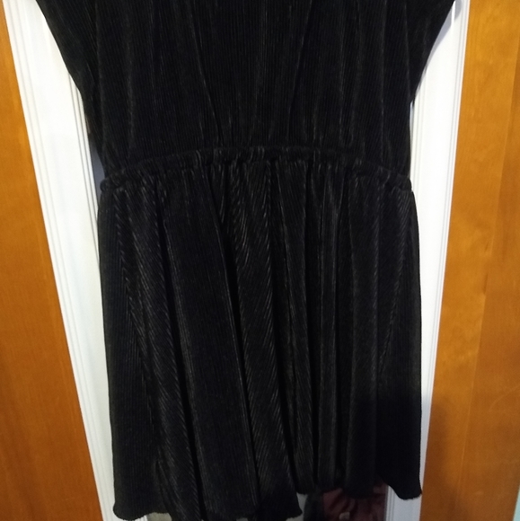 NWT Urban Outfitters Black Romper - Picture 8 of 16